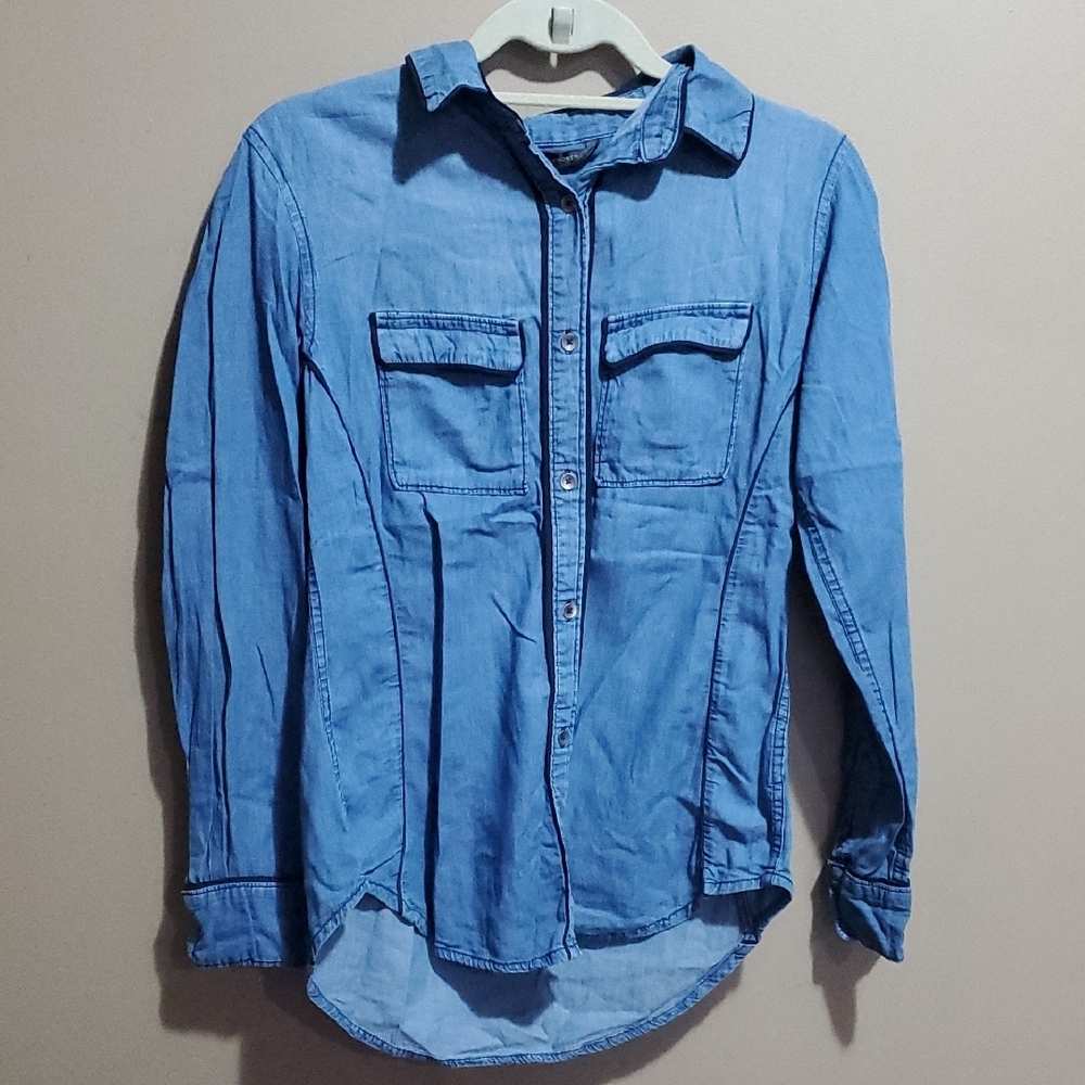 Lee Light Blue Casual Button Down Shirt Size Small